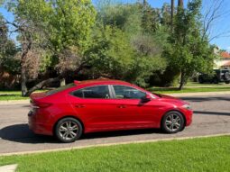 
2018 Hyundai Elantra SE full									