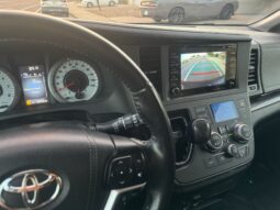 
2018 TOYOTA SIENNA SE full									
